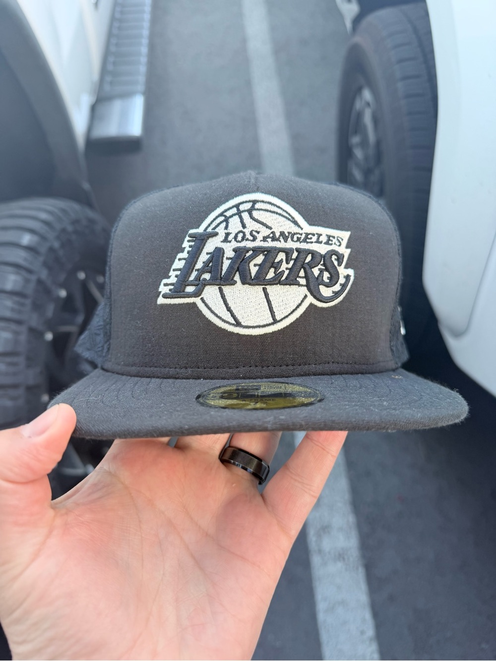 New Era Los Angeles Lakers Black and White Fitted Cap